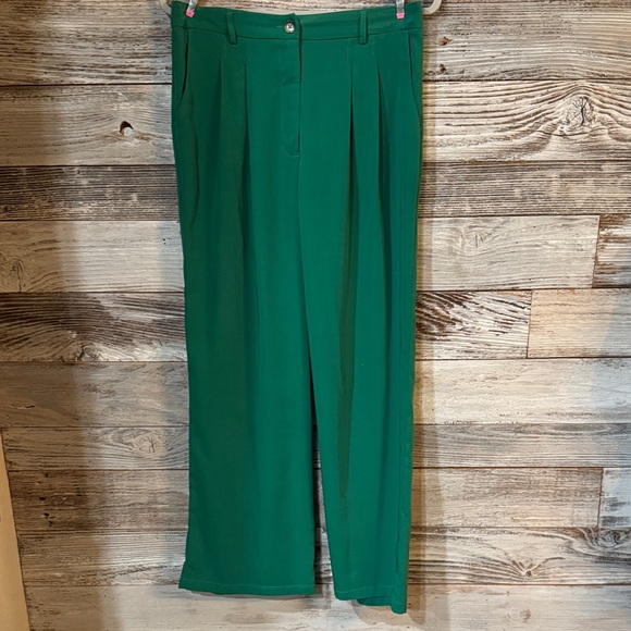 Evolutionary Pants - Elegant Green Women's Trousers